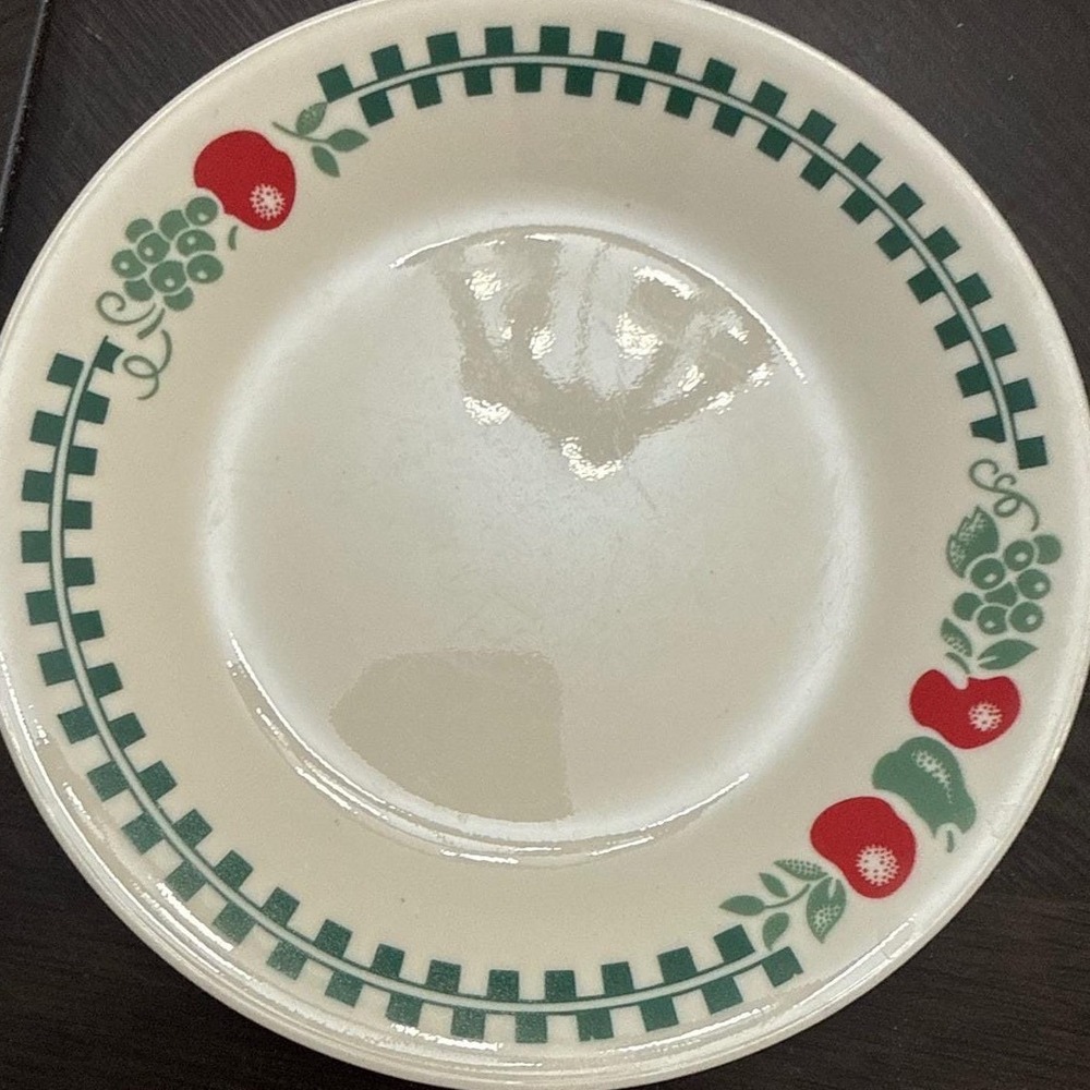 Corelle Orchard Rose Bread Butter Plate 6.75 Green Checkered Red Apple Grapes